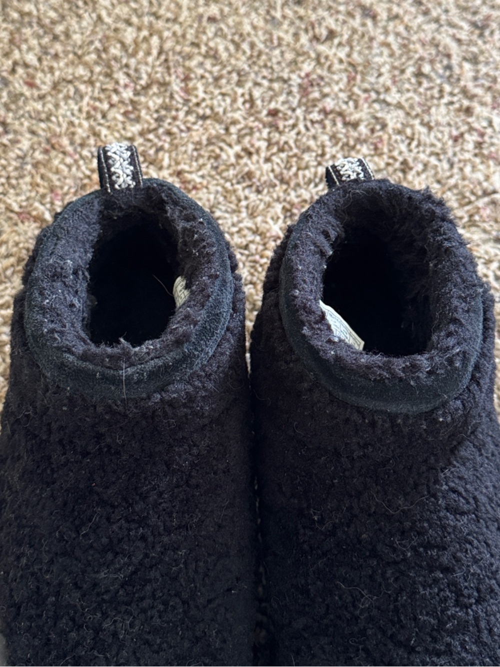 UGG All-Gender Venture Daze Ultra Mini Boot | Black | Size 6 women - Picture 6 of 8
